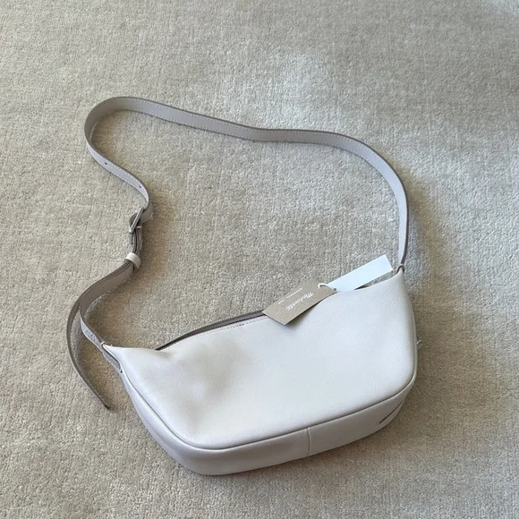 Madewell Sling Crossbody - Picture 4 of 8